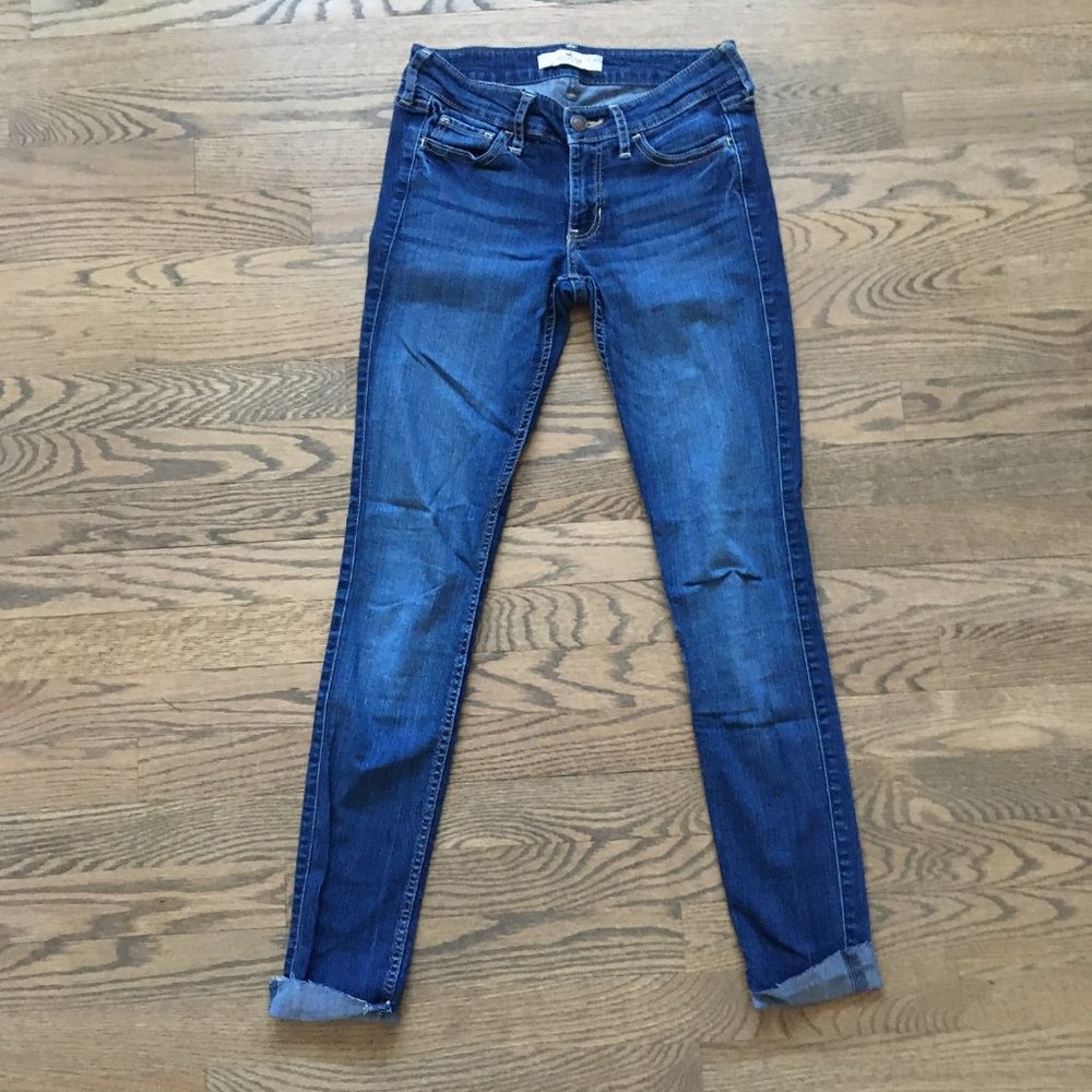 Hollister Super Skinny Jeans size 0R